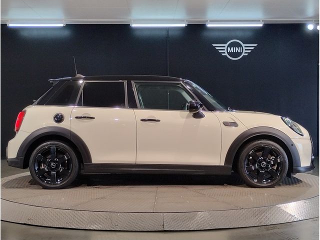 MINI COOPER SD 5DOOR
