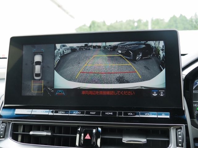 CROWN sedan hybrid 4WD