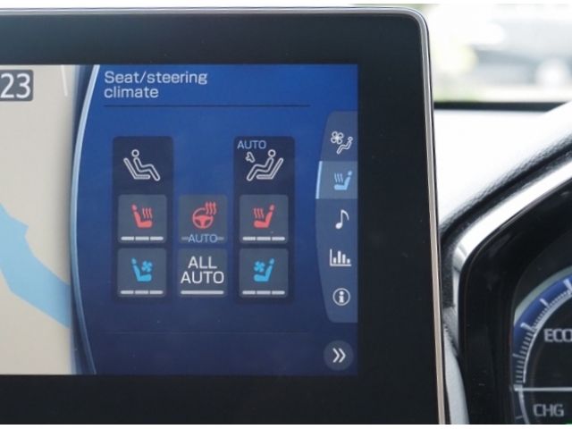 CROWN sedan hybrid 4WD