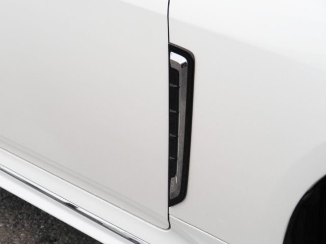 CROWN sedan hybrid 4WD