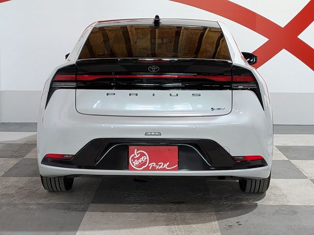 PRIUS 4WD