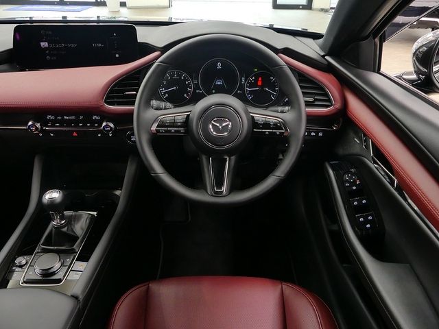 MAZDA3 FASTBACK