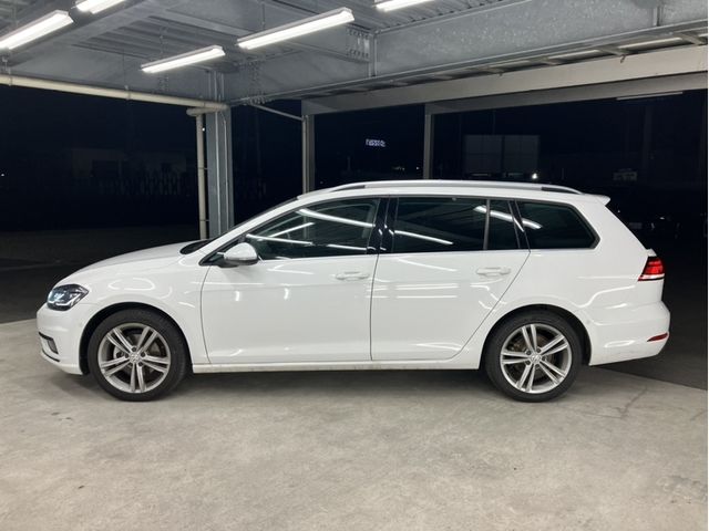 VOLKSWAGEN GOLF VARIANT