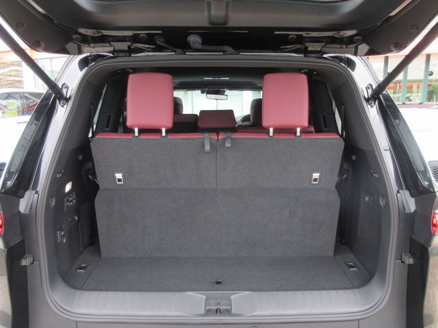 LEXUS LX600