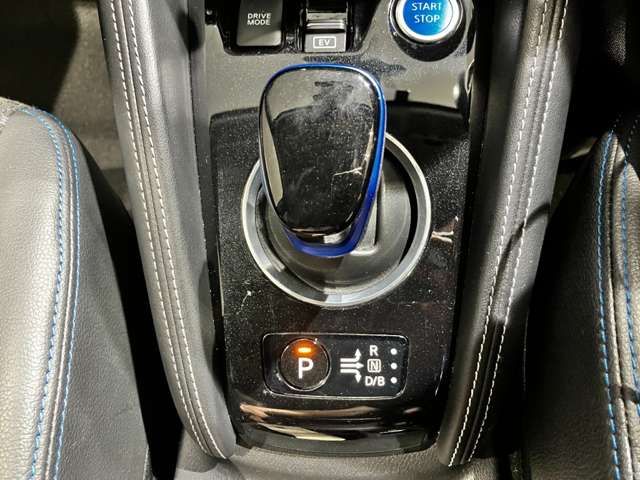 KICKS