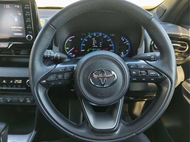 YARIS CROSS HYBRID