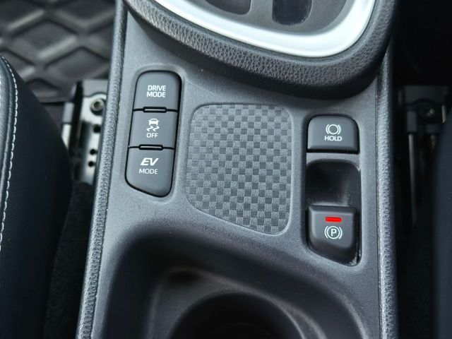 YARIS CROSS HYBRID