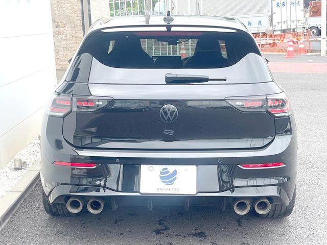 VOLKSWAGEN GOLF R