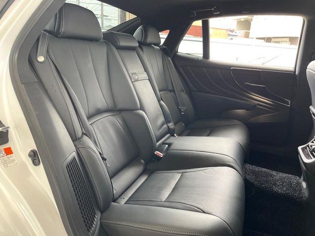 LEXUS LS500h 4WD