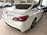 CROWN sedan hybrid