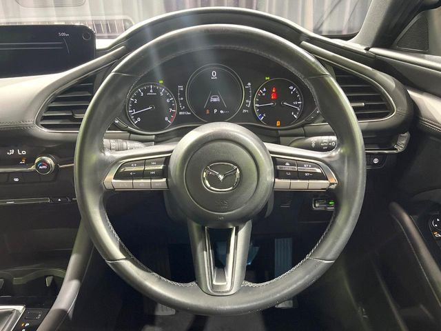 MAZDA3 FASTBACK
