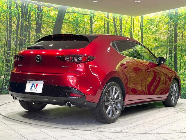 MAZDA3 FASTBACK