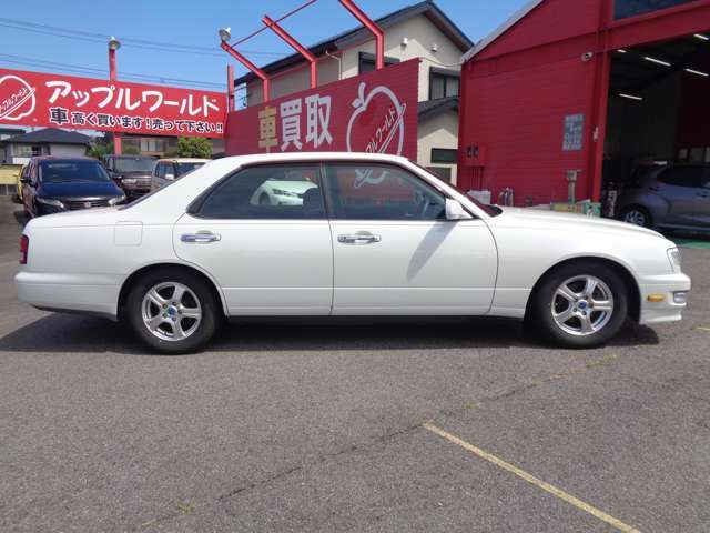 CEDRIC hardtop