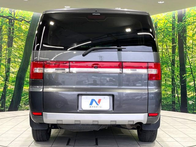 DELICA D:5 2WD