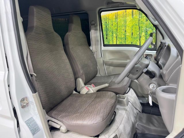 MINICAB van