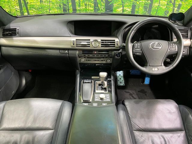 LEXUS LS600h