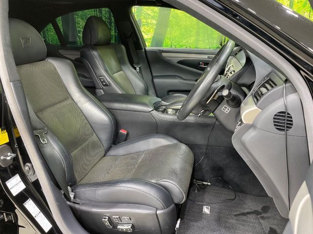 LEXUS LS600h
