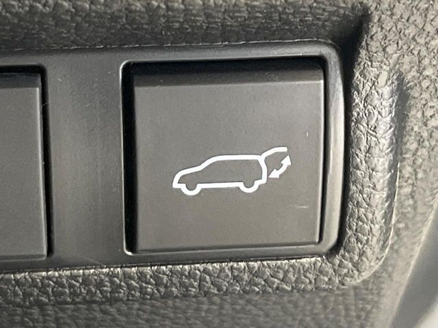 COROLLA CROSS HYBRID