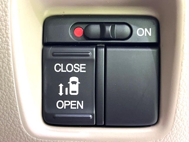 N BOX