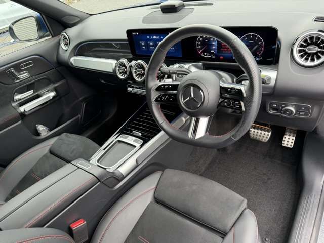MERCEDES BENZ GLB