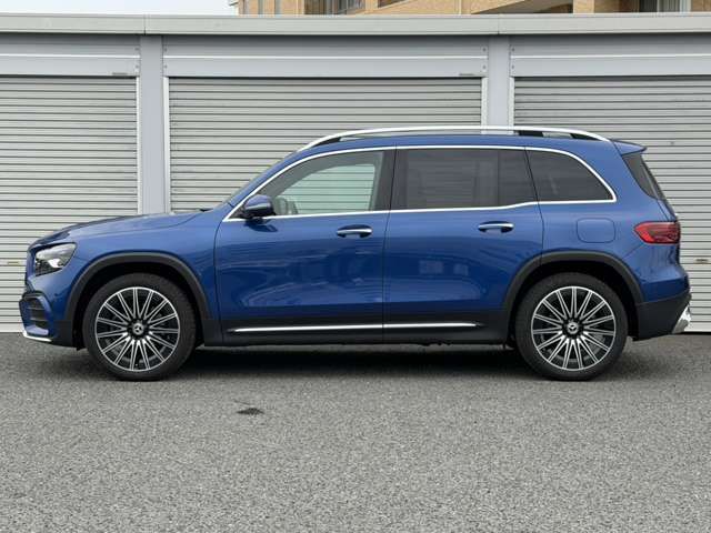 MERCEDES BENZ GLB