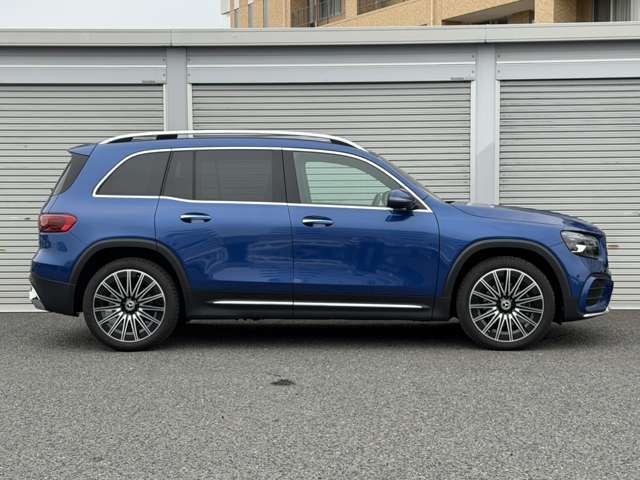 MERCEDES BENZ GLB