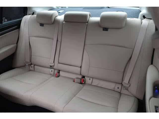 LEGACY B4