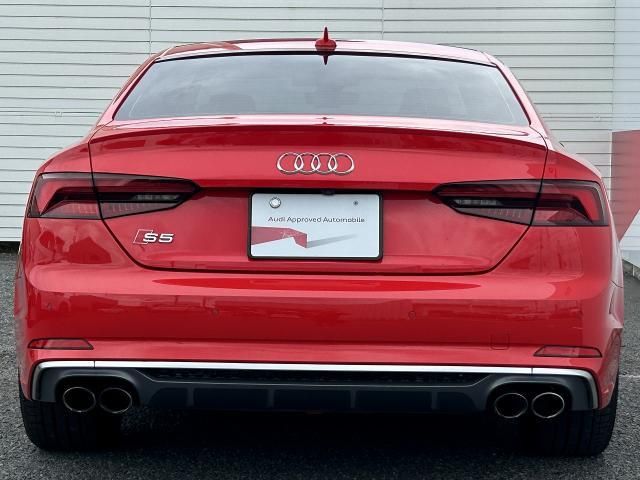AUDI S5