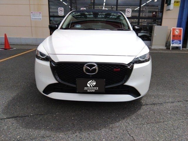 MAZDA2