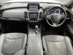 CROWN sedan hybrid
