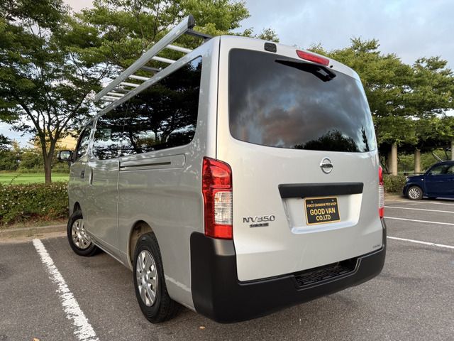 NV350 CARAVAN 4WD