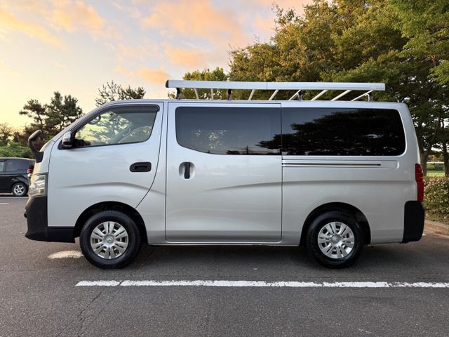 NV350 CARAVAN 4WD
