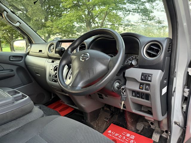 NV350 CARAVAN 4WD