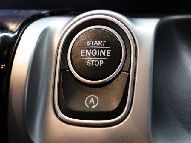 MERCEDES BENZ GLB