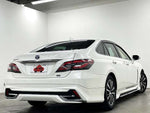 CROWN sedan hybrid