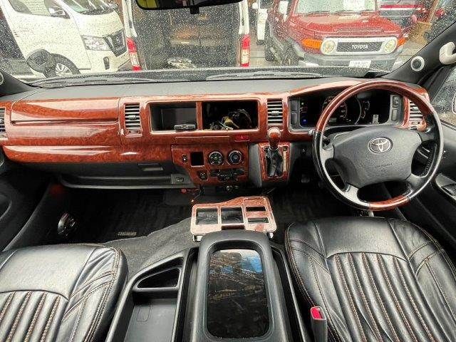 HIACE van 2WD