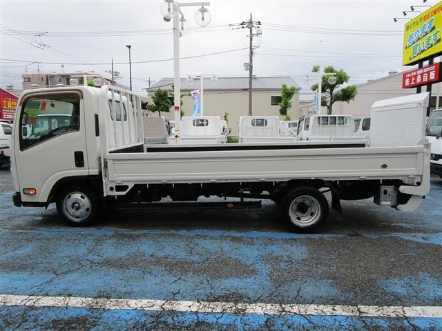 エルフ