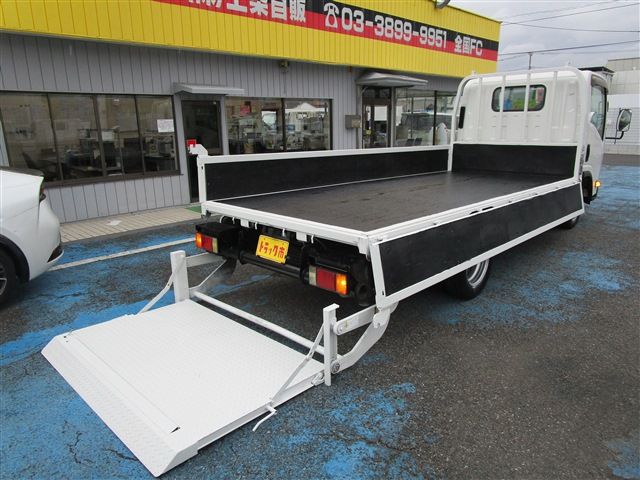 エルフ