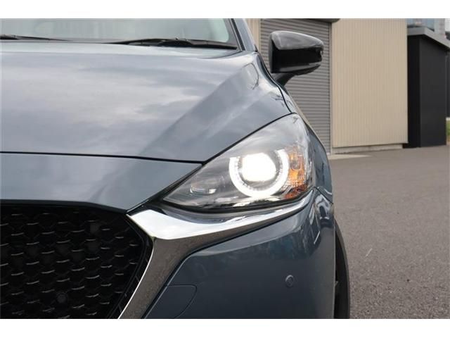 MAZDA2