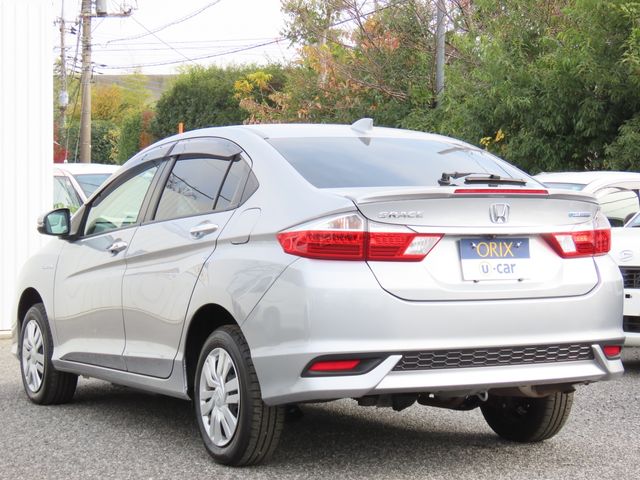 GRACE HYBRID 4WD