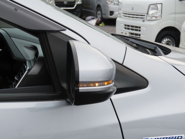 GRACE HYBRID 4WD