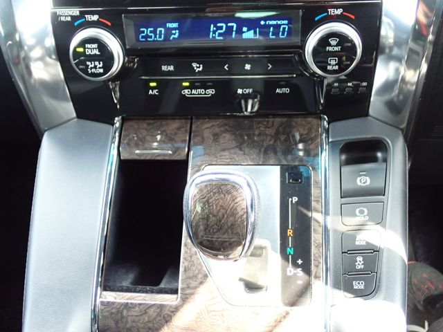 ALPHARD hybrid 4WD