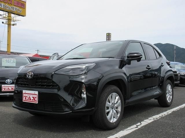 YARIS CROSS