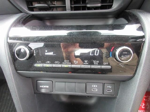 YARIS CROSS