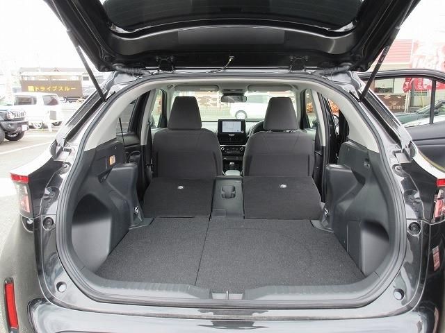 YARIS CROSS