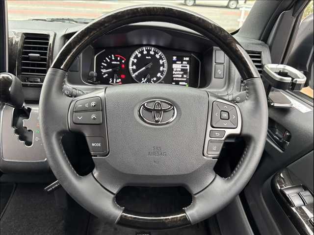 HIACE van 4WD