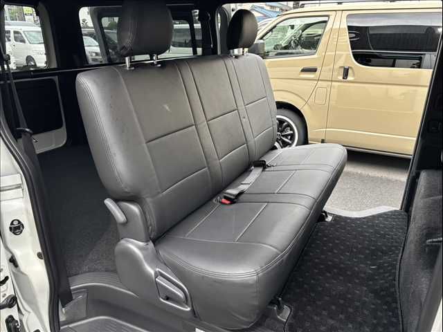 HIACE van 4WD