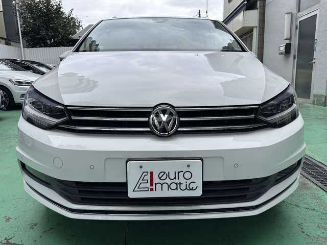 VOLKSWAGEN GOLF TOURAN