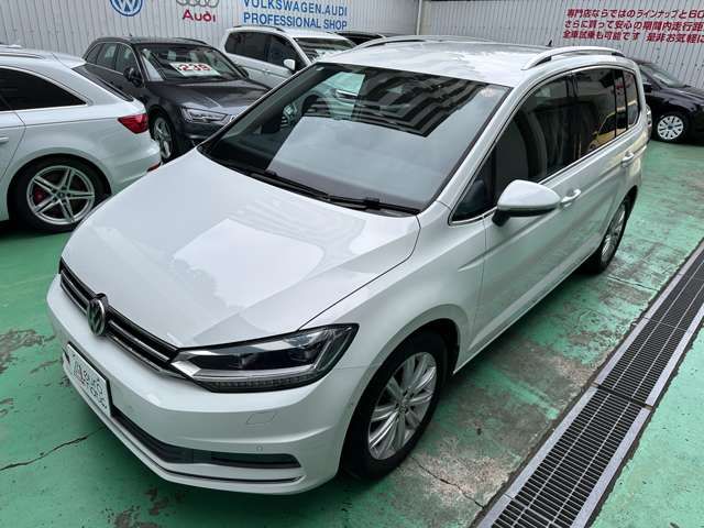 VOLKSWAGEN GOLF TOURAN