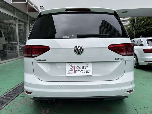 VOLKSWAGEN GOLF TOURAN